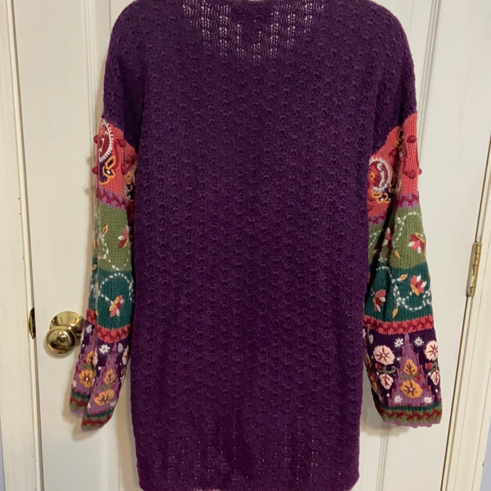 Beautiful Sweater from XPARTE’ - Picture 3 of 5